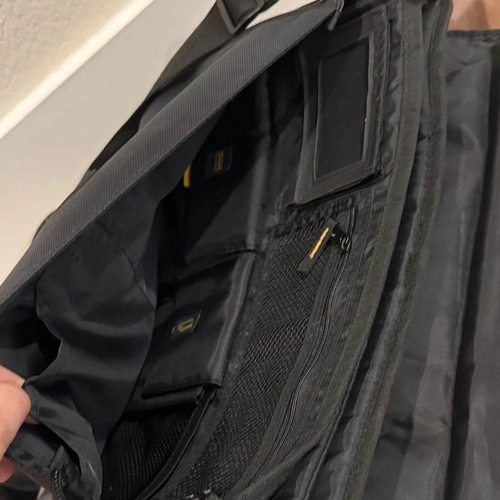 Targus Black and Gray Laptop Bag